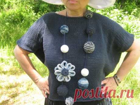 Handknitting cotton tunic Sleeveless dark blue tunic made with 100% cotton yarn, the width is 33 inches from left to right, length is 17.5-18 inches, can fit from Medium to XX-Large