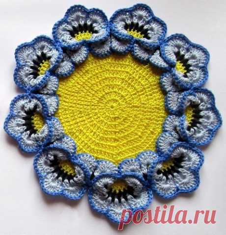 Очень красивая салфеточка!