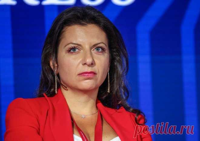 6-7-23-Симоньян рассказала, почему ЧВК «ВАГНЕР» ОТПУСТИЛИ. Симоньян объяснила закрытие дела против Пригожина. Симоньян заявила, что гражданское противостояние страшнее нарушений юридических норм. Главный редактор RT Маргарита Симоньян в своем Telegram-канале заявила, что уголовное дело против предпринимателя Евгения Пригожина закрыли, так как юридические нормы в России созданы для защиты граждан и стабильности в стране. По ее словам, если законы в каких-то «исключительных критичес...