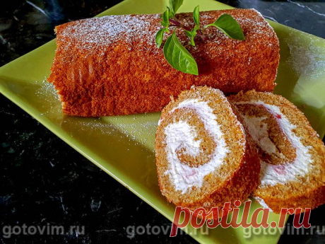 Морковный рулет со сливочным кремом. Рецепт с фото Если хотите удивить родных и близких оригинальным блюдом к чаю, то лучшего рецепта не найти. Сочетание моркови и корицы очень необычное и вкусное, а сливочный крем добавит рулету нежности и воздушности.