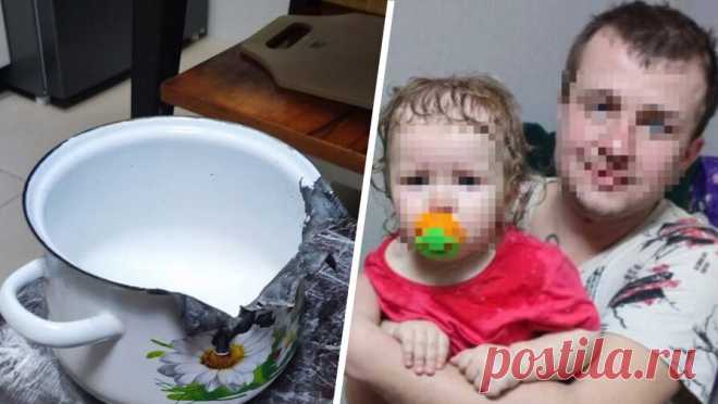 В Сочи младенец застрял головой в кастрюле. В Краснодарском крае спасатели сняли с головы 11-месячной девочки плотно сидевшую кастрюлю. Об этом сообщает пресс-служба Южного регионального поисково-спасательного отряда МЧС России в Telegram-канале. Инцидент произошел в Хостинском ...