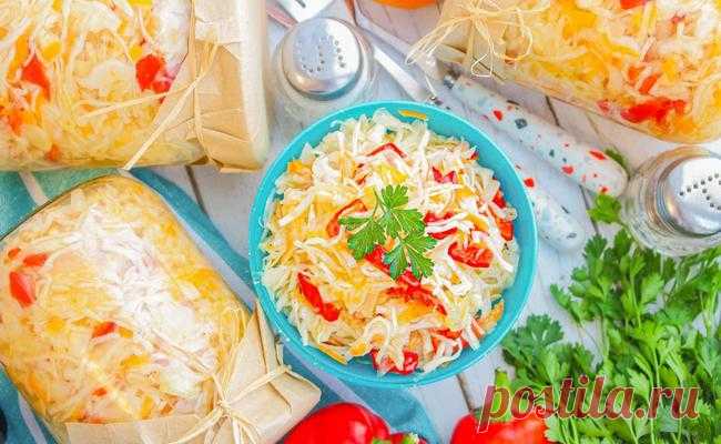 Салат Осенний на зиму с капустой и болгарским перцем - вкусный, простой, яркий Салат Осенний на зиму с капустой и болгарским перцем - это уникальная заготовка, которая станет настоящим открытием для всех любителей овощей