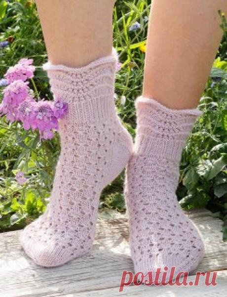 Ручки вяжут и шьют | Вязание и рукоделие Ажурные носочки спицами от студии Дропс😍

#узоры #носки #носкиспицами