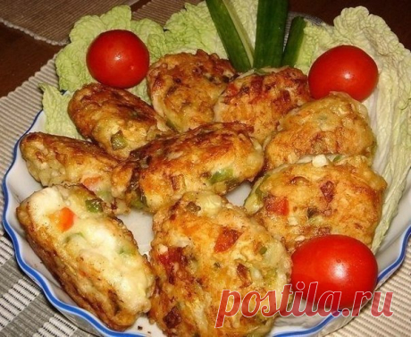 Рецепт очень вкусных и полезных котлет из куриного мяса с овощами и сыром. Вкус у этих котлет получается очень пикантный и необычный - Простые рецепты Овкусе.ру