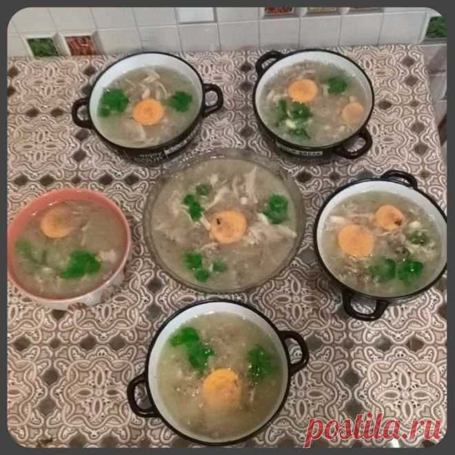 Холодец из курицы с петрушкой и морковью - Простые рецепты Овкусе.ру