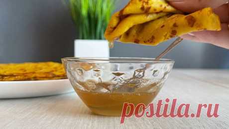Готовим блины из тыквы
Сегодня будем готовить очень вкусные блинчики из тыквы. Еще никогда не ела настолько вкусных блинов. После них в моей семье очень полюбили тыкву. Блины съедаются буквально за пять минут. Теперь будем готовить их постоянно. Тем более впереди масленица.