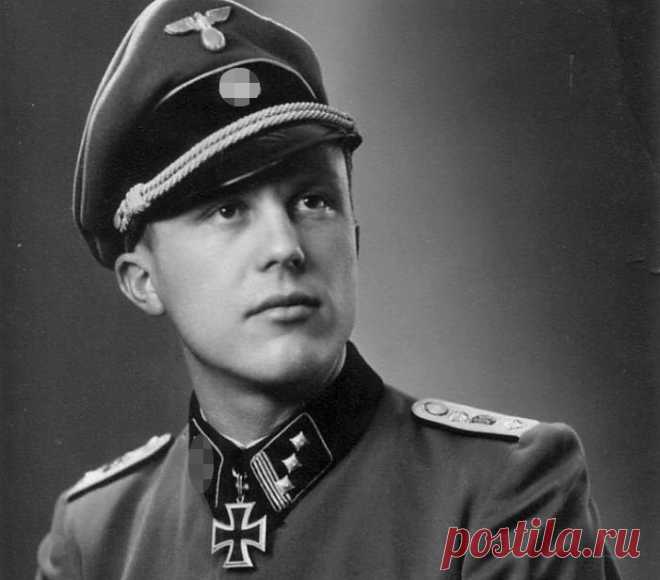 Поэт и писатель Сергей Михалков, как известно, являлся соавтором гимна СССР и автором гимна России. Но мало кто знает, что родной брат литератора, Михаил, во время Великой Отечественной войны служил в рядах СС.