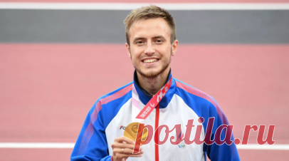 Российский легкоатлет Вдовин выиграл золото Паралимпиады-2024 на дистанции 400 м. Российский атлет Андрей Вдовин завоевал золотую медаль Паралимпийских игр 2024 года в Париже (Франция) в беге на дистанции 400 м. Читать далее