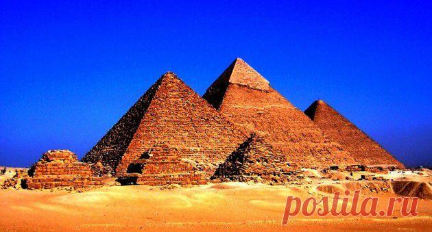 Тусовка зубрилок | Открытие новых пирамид в Египте. По его мнению, существует ощутимая доля вероятности, что известные науке древние малые курганы времен царствования тринадцатой династии, являются аналогичными обнаруженным на фотографиях объектам. Интересно, что египтолог из Америки Сара Паркак, в 2011 г. открыла в Египте целых 17 затерянных пирамид и ряд неизвестных науке древнеегипетских захоронений, используя компьютерную программу Google Earth.