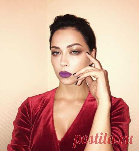 Настасья Самбурская: Инстаграм актрисы наполнен разными образами – от бунтарки до скромницы