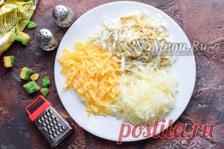 Салат со шпротами, рецепт с фото очень вкусный с сухариками