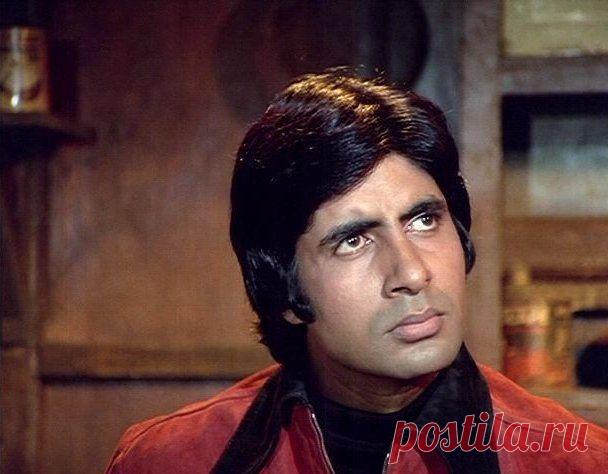 Амитабх Баччан (Amitabh Bachchan)
-  11 октября, 1942