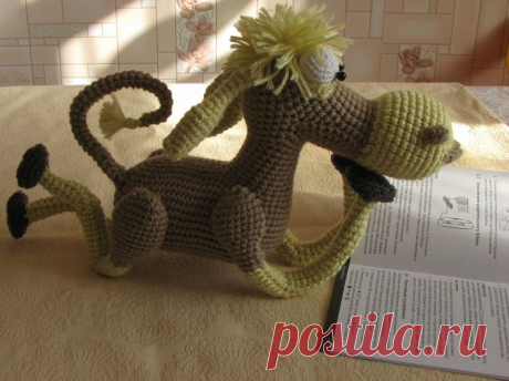 Конь книголюб.