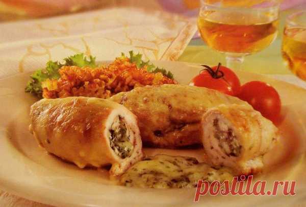 Рулетики «Боярские» из куриной грудки: готовятся быстро, а выглядят очень презентабельно!