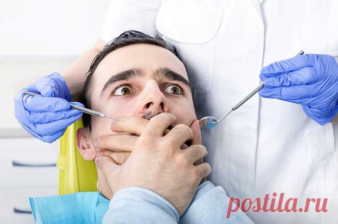 В кресле. Стоматолог рассказала, сколько зубов можно вылечить за раз. Вопрос того, сколько времени можно провести в стоматологическом кресле, чтобы вылечить как можно больше зубов за раз, актуален. Ведь многим хочется минимизировать такое лечение.