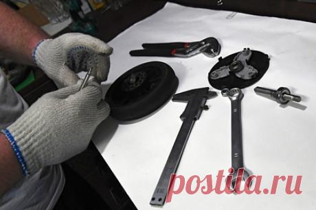 Минтруд спрогнозировал удвоение числа самозанятых россиян. Число самозанятых россиян вырастет в два раза к 2024 году, сообщил глава Минтруда Антон Котяков. Сейчас в стране таким статусом обладают три миллиона человек. По прогнозам, через три года количество самозанятых граждан достигнет 5-6 миллионов, а к 2030 году их число может достигнуть 10-11 миллионов.