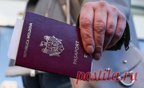 Молдавские силовики решили проверить «вывоз» избирателей из России. В стране проходит второй тур выборов президента. Полиция заявила об «убедительных доказательствах» организованной перевозки избирателей как за границу, так и по стране. БелТА сообщало о прибытии молдаван из Москвы в Минск