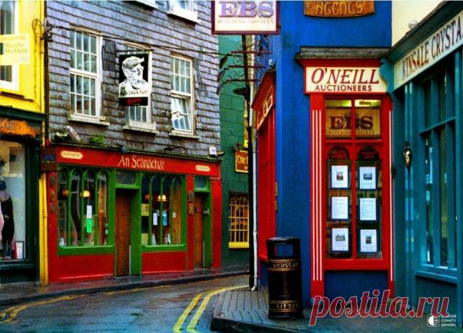 Радужный Кинсейл - небольшой городок в Ирландии, в графстве Корк.