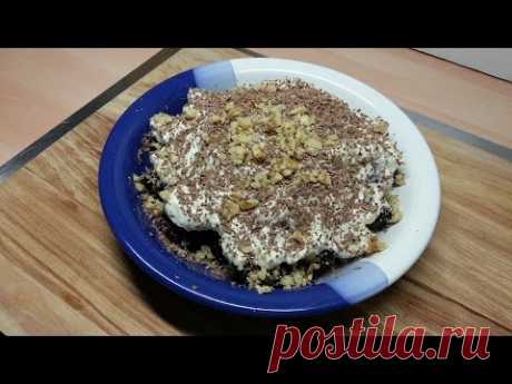 Чернослив с грецким орехом и взбитыми сливками