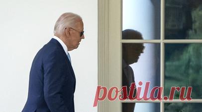 Байден пригласил в Белый дом Кара-Мурзу и сфотографировался с ним. Президент США Джо Байден пригласил в Овальный кабинет Владимира Кара-Мурзу*, которого Россия отправила в Соединённые Штаты в рамках масштабного обмена заключёнными. Читать далее