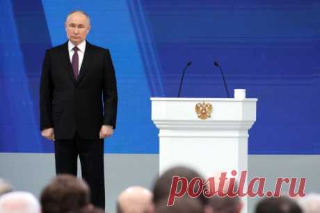 Семья — в приоритете. Президент РФ обьявил о создании нового нацпроекта. 29 февраля президент России огласил послание Федеральному Собранию, в котором анонсировал создание нового нацпроекта «Семья». Также он сообщил о продлении программ семейной ипотеки и материнского капитала до 2030 года.