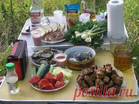 Такой вот скромный пикничок.