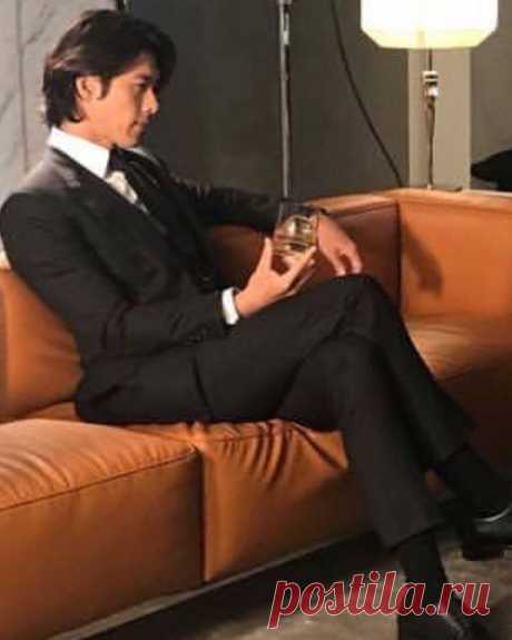 #HyunBin #Hyun_Bin #ХёнБин #HyeonBin #TheSwindlers #Ggoon #ConMan 

Фотография которой поделился стилист Хён Бина в своём аккаунте. 

Скоро... Наш ждёт новая фотосессия.
