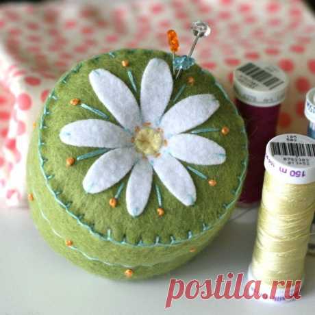 Игольницы. Много красивых идей.