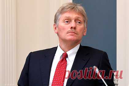 Кремль заявил о необходимости разобраться в увольнении учителя в Петербурге. Перед комментированием ситуации с увольнением учительницы гимназии №168 в Санкт-Петербурге Серафимы Сапрыкиной необходимо разобраться в произошедшем. Об этом заявил пресс-секретарь президента России Дмитрий Песков. Ранее педагог пожаловалась на руководство учебного заведения после увольнения.