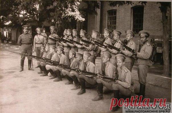 Дореволюционная Россия на изображения. Юнкера. / История цивилизаций!