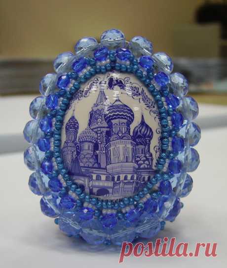 Яйцо "Москва-Гжель" из серии Золотые купала | biser.info - всё о бисере и бисерном творчестве