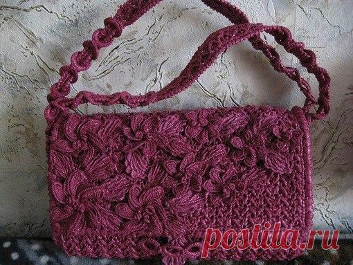 БОРДОВАЯ ВЕЧЕРНЯЯ СУМОЧКА. 

Автор:jassonchik. МАСТЕР - КЛАСС
Листья связаны по схеме Нели Соловей, а цветы кажется по схеме Оксаны Цветок. Они связаны из ленты нарезанной по спирали, ширина 1,5см крючок 1,1мм. Узор сумки подбирала специально, чтобы не повторятся с прежними сумками.
Показать полностью…