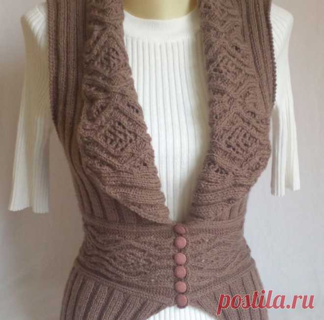 Жилет с ажурными вставками | Knitting Planet