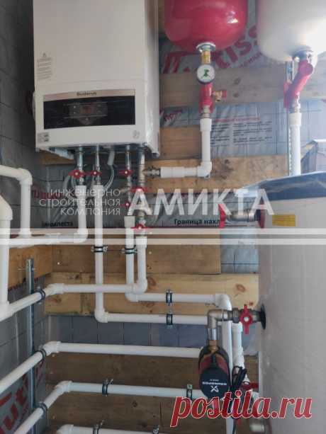 На фото - подключение к газовому котлу полипропиленовых труб с установкой фильтров и латунных шаровых кранов #амикта #отопление #монтаж . Газовая котельная в деревянном доме - https://amikta.ru/otoplenie/gazovaya-kotelnaya/kotelnaya-v-chastnom-dome/
