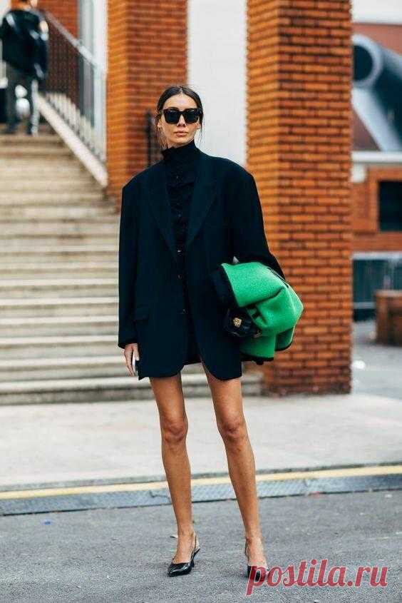 5 универсальных жакетов для теплой осени
С мужского плеча Объемный пиджак или свободный жакет — мастхэв осеннего гардероба. Идеальный вариант для создания многослойных образов с 
Читай дальше на сайте. Жми подробнее ➡