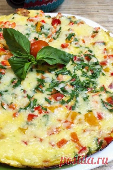 Омлет с овощами и сыром на лаваше, идеальный завтрак !
Супер завтрак для всей семьи Очень оригинальный рецепт, лаваш поджаривается хрустящей корочкой, в целом создаётся эффект омлета с овощами на тесте. Очень рекомендую приготовить по этому рецепту, по своему вкусу можете дополнить ветчиной, беконом, кружочками сосисок.