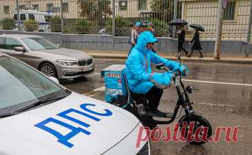 20-8-25--В РФ планируют ЗАПРЕТИТЬ работать КУРЬЕРАМИ лицам с СУДИМОСТЬЮ - ГД РФ прорабатывается ряд законодательных инициатив в сфере КОНТРОЛЯ за курьерской деятельностью