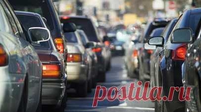 Онколог Косякова: наибольший вред от выхлопных газов люди получают в пробках. Врач-онколог клинической больницы «МЕДСИ в Боткинском проезде» Анастасия Косякова заявила, что вдыхание автомобилистами выхлопных газов в пробке очень вредно для здоровья, особенно если окна машины открыты. Читать далее