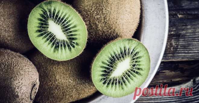 Киви - полезные свойства, калорийность, приготовление и противопоказания Киви — один из самых полезных фруктов в мире. В нем содержится много ценных для организма питательных веществ, включая витамин С, пищевые волокна, медь и калий. Включение киви в рацион питания…