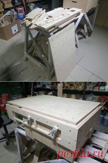 По мотивам верстака-кубика спроектировал и нарезал верстак-стол, он имеет уже классический формфактор и нормальные размеры.

Примеряюсь чтобы собрать верстак с помощью верстака. Клин-клином, другими словами.