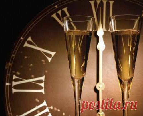 5 СПОСОБОВ ЗАГАДАТЬ ЖЕЛАНИЕ В НОВОГОДНЮЮ НОЧЬ
