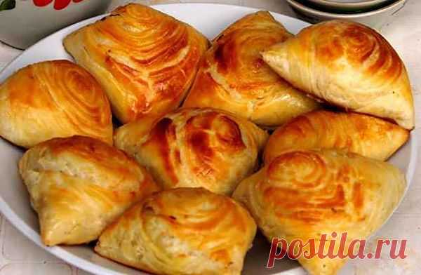 САМСА: Рецепт самсы из слоеного теста. Самса с мясом, курицей, сыром, тыквой.