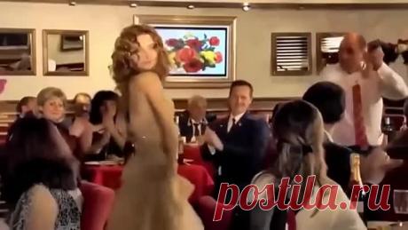 Всем женщинам посвящаю эту песню Ах, какая женщина