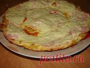 Пицца из макарон - супер вкусное блюдо за 7 минут
Теперь не надо думать, что делать с макаронами, которые остались со вчерашнего ужина. Пицца из макарон - идеальный завтрак. Реально очень вкусно и быстро!  Рецепт тут
