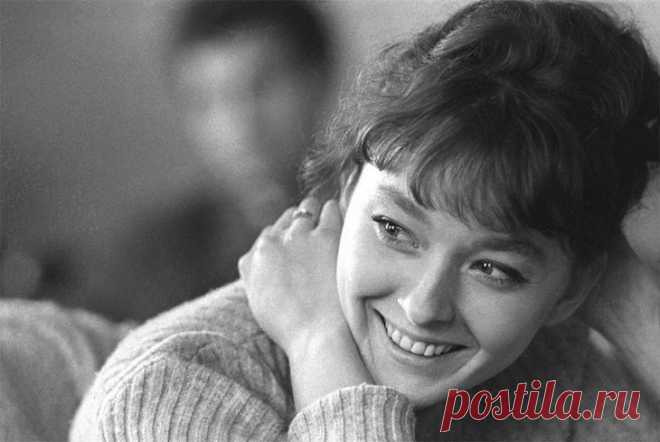 Анастасия Вертинская: советская актриса с антисоветской внешностью Ассоль, Гуттиэре, Офелия.