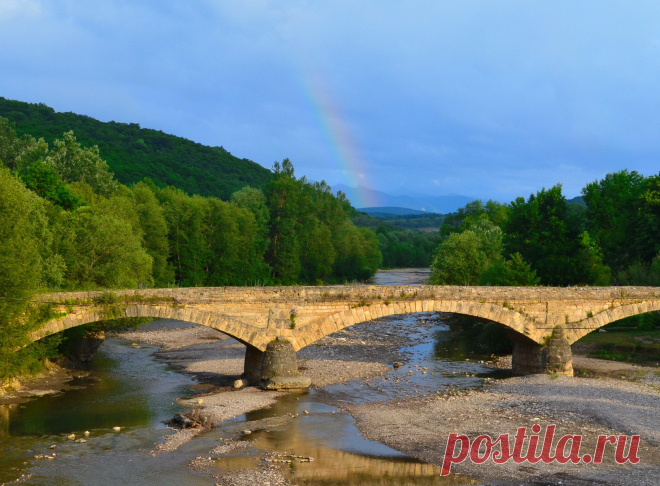Радуга над Даховским мостом. Адыгея. Фотограф Мозговая Лариса (Майкоп).