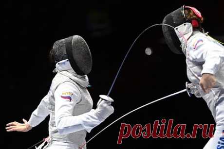 На Украине возмутились допуском сборной России по фехтованию на турниры. Федерация фехтования Украины прокомментировала решение допустить российских спортсменов на международные турниры. «Мы глубоко шокированы и возмущены и немедленно созываем заседание президиума для принятия решения о нашей реакции на вердикт FIE», — заявили в организации.