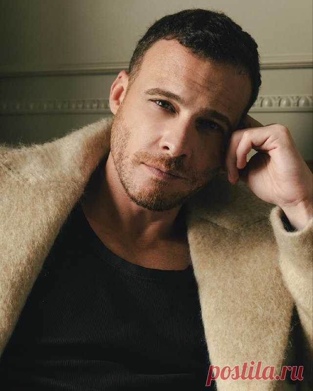 Керем Бюрсин