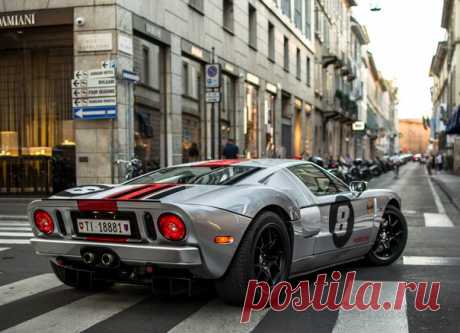 Ford GT