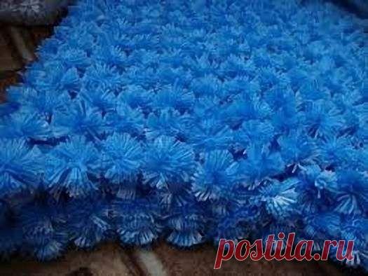 КАК ЛЕГКО И БЫСТРО СДЕЛАТЬ МНОГО ПОМПОНОВ ИЗ ПРЯЖИ.